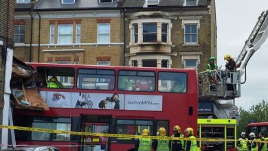 A bus full of passengers crashed into a store in London, injuring at least 19: “We were trying to pull the children out, and they were in a panic.”
