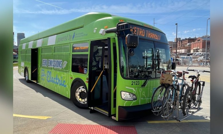 Metro Transit unveiled three electric buses