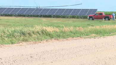 Instead of using diesel or natural gas-powered motor, Nebraska man uses solar power and generates decent income; encourages other farmers to follow his solution