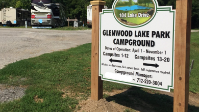 City administrator will meet with Glenwood Lake Park board in September to discuss memorial benches removal policy after local residents reactions
