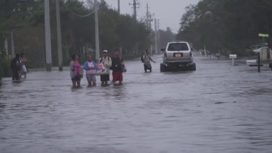 Hundreds of North Texas volunteers helping in Florida with Hurricane Ian recovery efforts